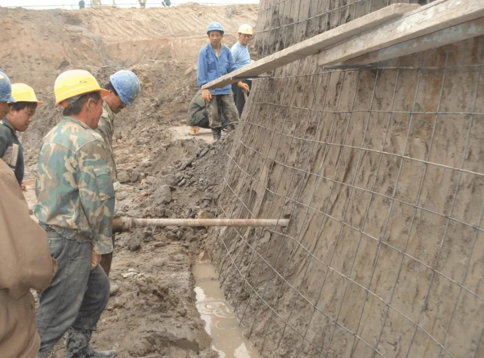 潍坊常见基坑支护开挖事故的原因分析与处理方法